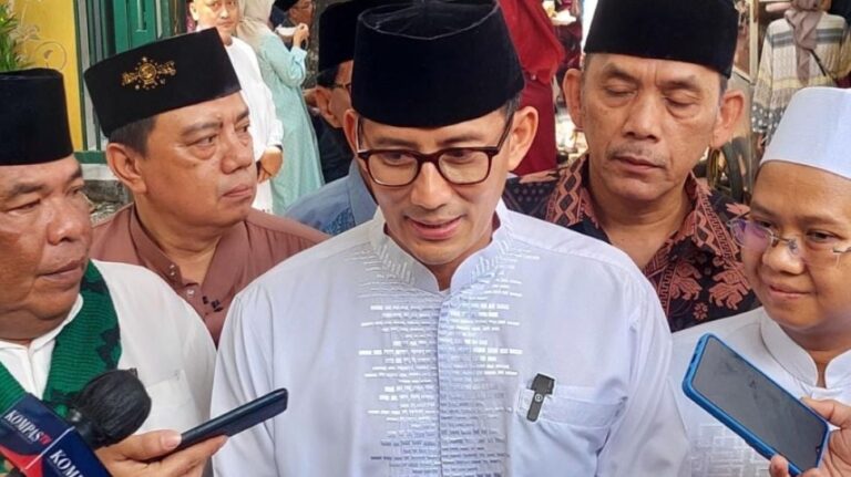 Sandiaga Uno Janjikan Pengumuman Pilihan Parpol dalam Beberapa Pekan Mendatang Menteri Pariwisata dan Ekonomi Kreatif (Menparekraf) Sandiaga Uno