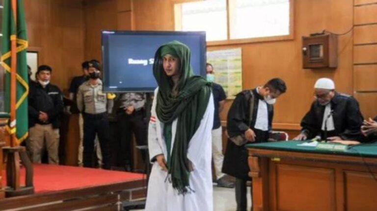 Kejadian Mengerikan: Luka Perut Akibat Dibuntuti Dua Motor Habib Bahar Bin Smith