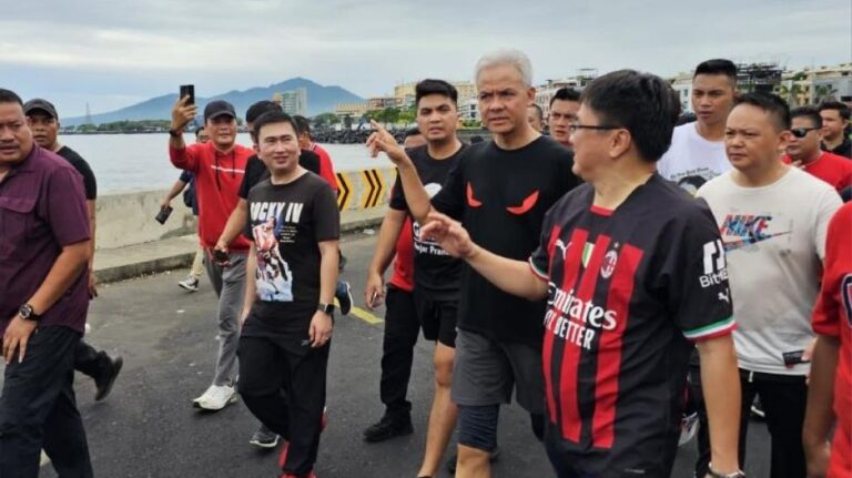 Ganjar Pranowo : Sudah Memiliki Pendamping, Tidak Butuh Nasaruddin Umar Ganjar Pranowo, Bakal Calon Presiden dari PDIP dan PPP