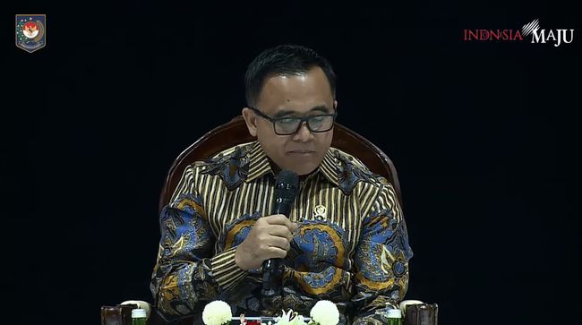 Menteri PANRB Janji Tuntaskan Masalah Pegawai Honorer menteri pantb abdullah azwar anas