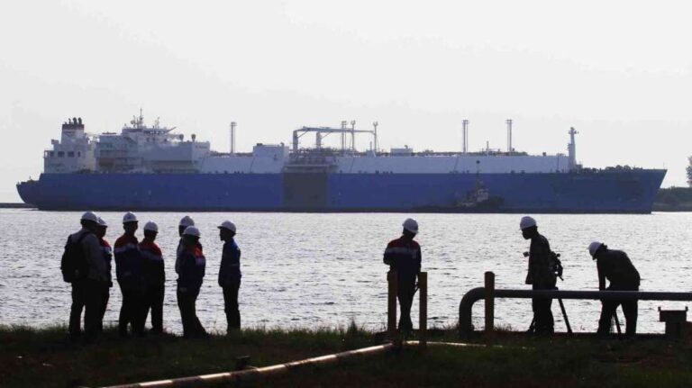 Pemerintah Didorong Nasionalisasi Aset LNG British Petroleum yang Tak Komitmen