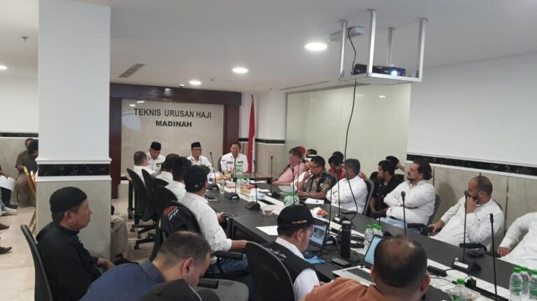 Juru Masak Daker Madinah: Kunci Rahasia Memikat Lidah Subhan Cholid, Ketua PPIH Arab Saudi