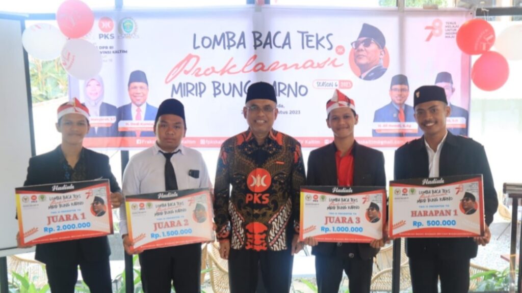 HUT RI Ke-78, Fraksi PKS Kaltim Gelar Lomba Pidato Membaca Teks Proklamasi Ali Hamdi, ketua fraksi PKS Kaltim bersama para pemenang lomba membaca teks proklamasi