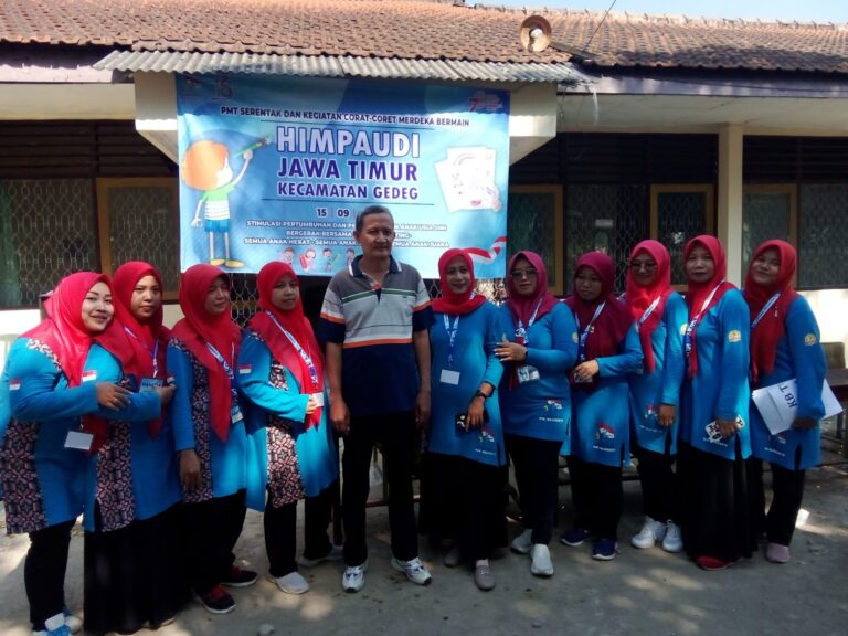 HUT Ke 18 Himpaudi Kecamatan Gedeg Mengadakan Giat Corat- Coret Bermakna Stimulasi Pertumbuhan, Perkembangan Anak Usia Dini.