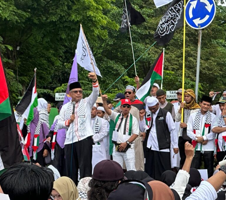 Aksi Solidaritas Palestina Dipimpin Ali Hamdi Bergelora di Samarinda Aksi Bela Palestina