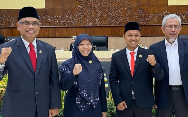 Encik Wardana Dilantik PAW, Fraksi PKS Kaltim Kembali Lengkap Encik Wardana