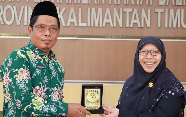 MTs Negeri Samarinda Perkuat P5 di Kantor DPRD Kaltim MTS Negeri 2 Samarinda
