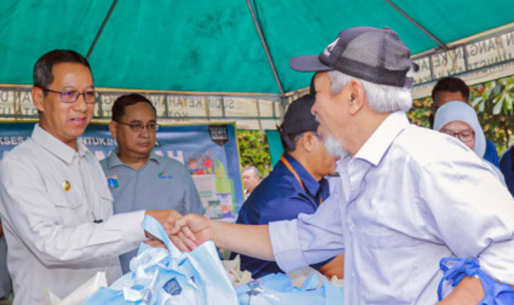 Kampung Nelayan Mendapat Sembako Murah dari Pemprov DKI Jakarta