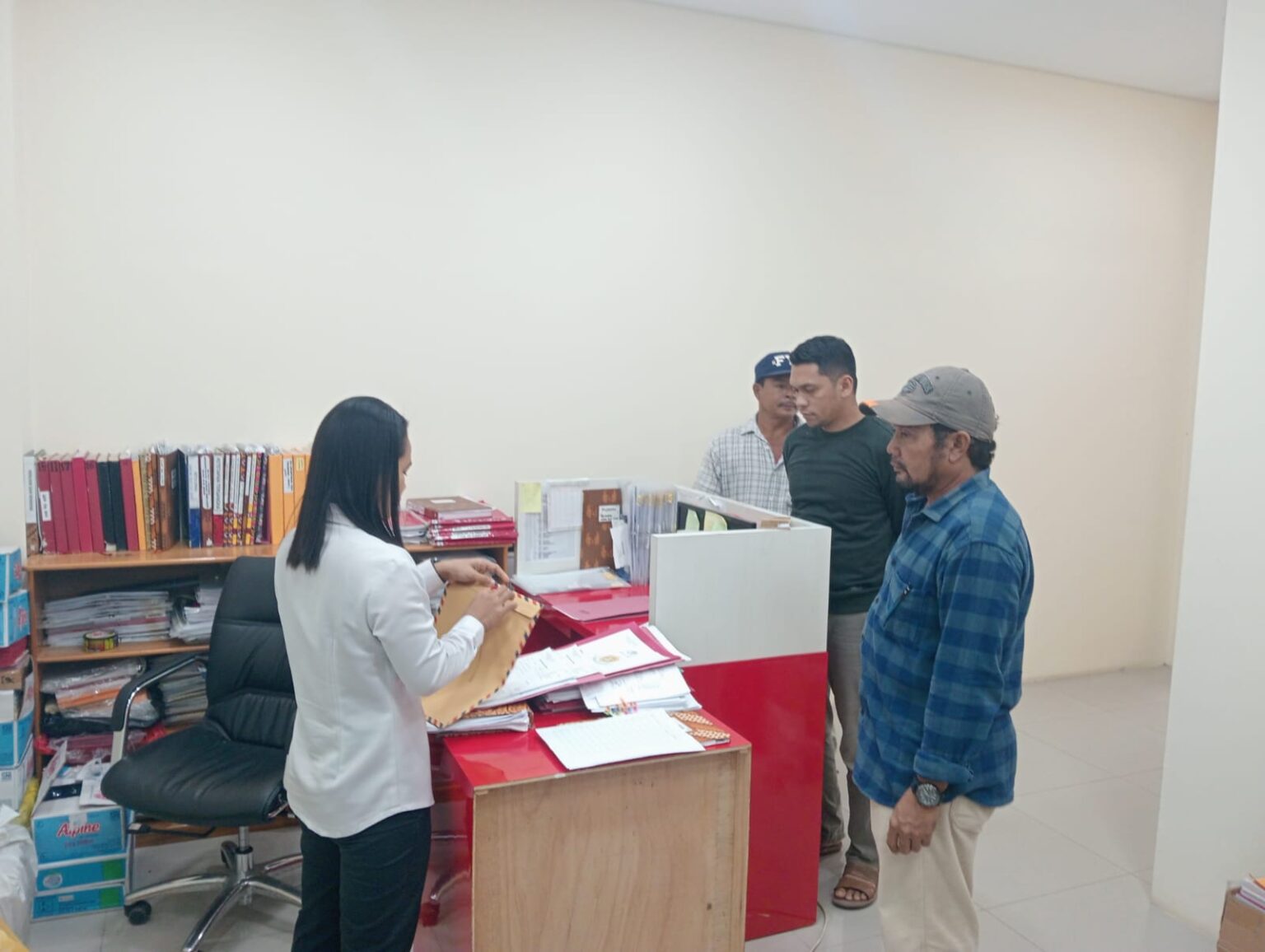 Poktan UBM Bersurat, Siap Tutup Lahan 1.290 Hektar yang Dikuasai PT Berau Coal Poktan UBM menyampaikan surat pemberitahuan rencana penutupan area lahan yang diduga dirampas PT Berau Coal