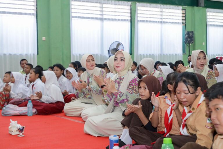 Yayasan Kartika Jaya dan Goethe-Institut Hadirkan Science Film Festival 2024 Ketua Yayasan Kartika Jaya Cabang IV Brawijaya, Ny. Chrisma Virawanti, turut hadir dalam Science Film Festival (SFF) 2024