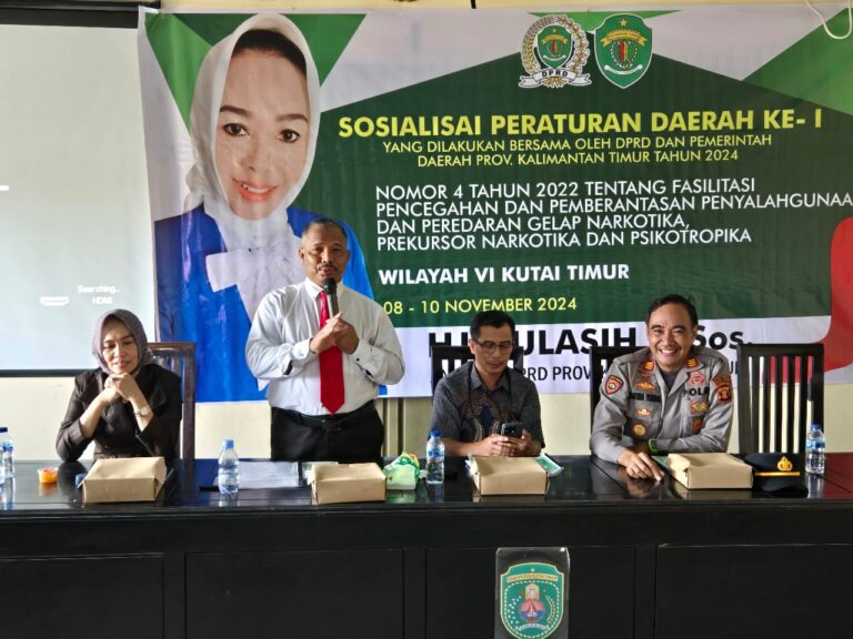 Sosialisasi Perda Anti-Narkoba di Wahau, Sulasih Ajak Warga Perangi Narkotika Sosialisasi Peraturan Daerah (Perda) Nomor 4 Tahun 2022 tentang Anti Narkoba di Balai Pertemuan Umum (BPU) Desa Wanasari, Wahau, Kutai Timur, Minggu (10/11/2024).