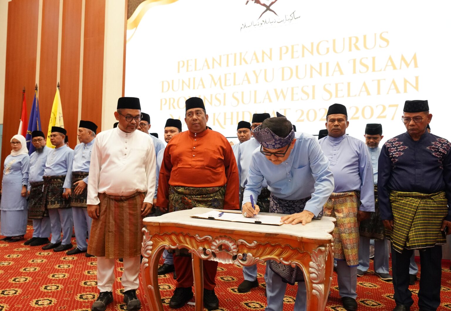 DMDI Sulsel Resmi Dilantik, Siap Berkontribusi untuk Budaya dan Kemanusiaan Sekda Jufri Rahman Resmi Pimpin Organisasi Dunia Melayu Dunia Islam Sulawesi Selatan, Jumat (13/12/2024)