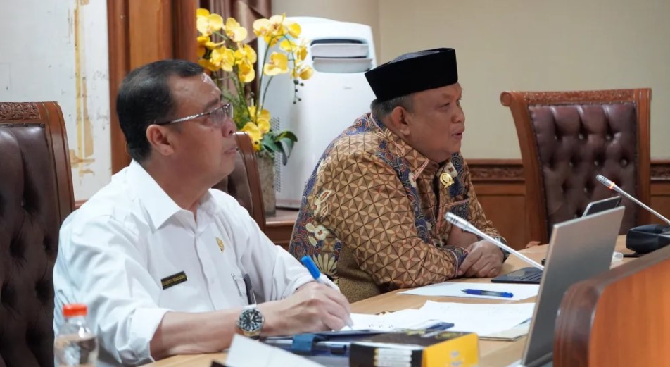 DPRD Kaltim Tinjau Serapan Anggaran dan Rencana Kerja Pemkab Kutim Agusriansyah Ridwan, Anggota DPRD Kaltim (kopiah hitam)