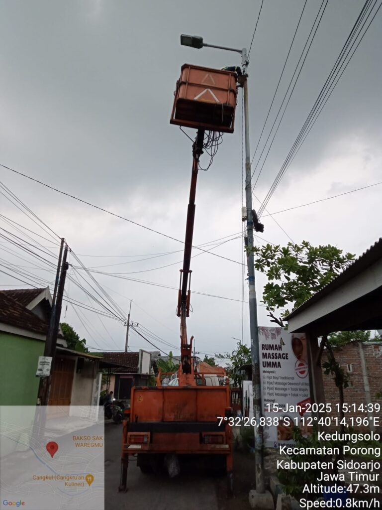 Lihat PJU Mati, Segera Hubungi Tiga Nomor Ini