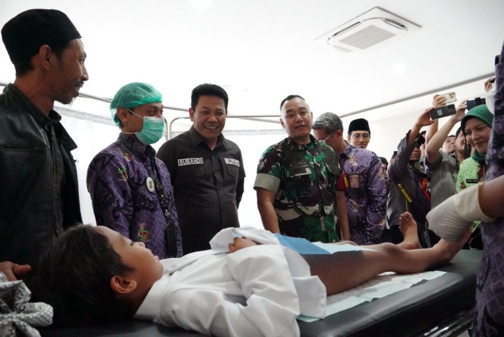 Plt Bupati Sidoarjo Tinjau Khitanan Massal, Rangkaian Peringati Hari Jadi Kabupaten Sidoarjo ke-166
