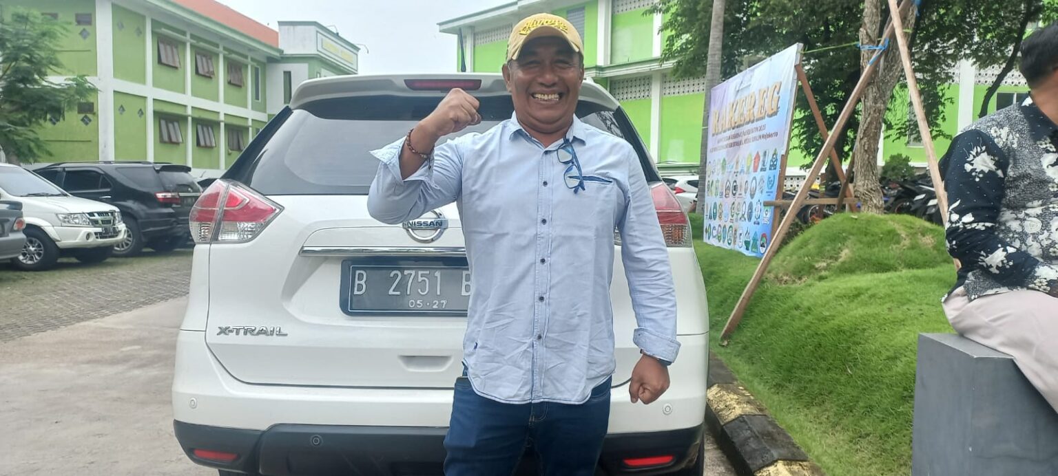 Dukungan Mengalir Deras, Yasminto Dinilai Layak Pimpin Askab PSSI Kabupaten Mojokerto Yasminto sebagai kandidat kuat calon Ketua Askab PSSI Kabupaten Mojokerto.