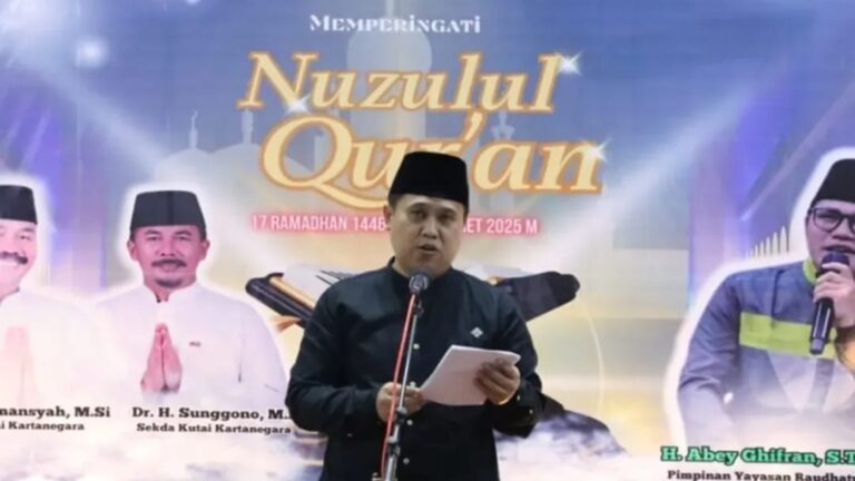 Peringatan Nuzulul Quran di Tenggarong, Pemkab Kukar Ajak Perkuat Iman Kabag Kesra setkab Kukar, Dendi Irwan Fahriza