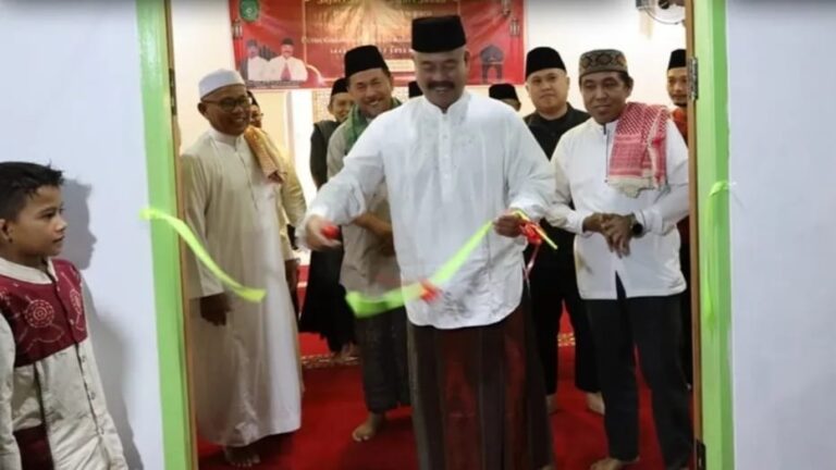 Langgar Baru di Tenggarong Jadi Simbol Nyata Program Religi Kukar Bupati Kukar Edi Damansyah