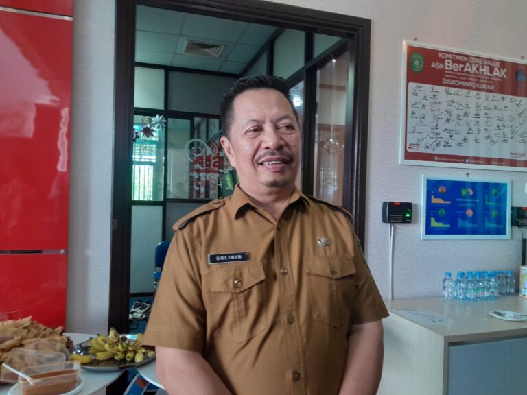Momen Syawal, Diskominfo Kukar Gelar Halal Bihalal dan Donor Darah Kepala Diskominfo Kukar Solihin
