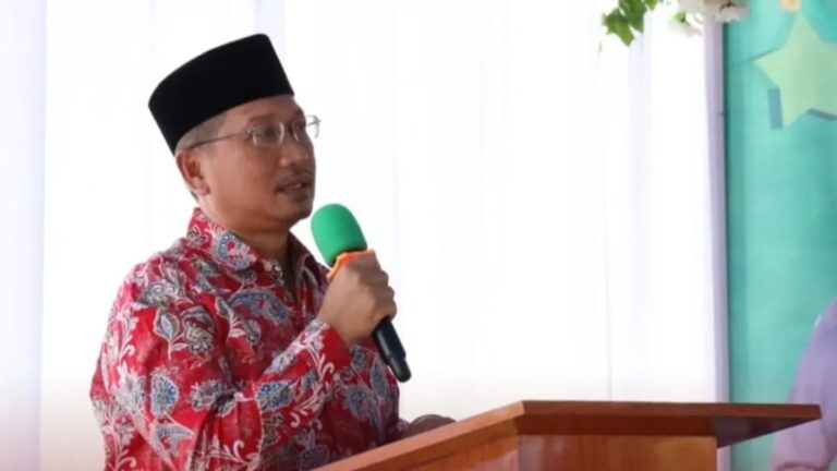 Halal Bi Halal di Tenggarong Seberang Eratkan Ukhuwah Asisten III Administrasi Umum Setda Kukar, Dafip Haryanto