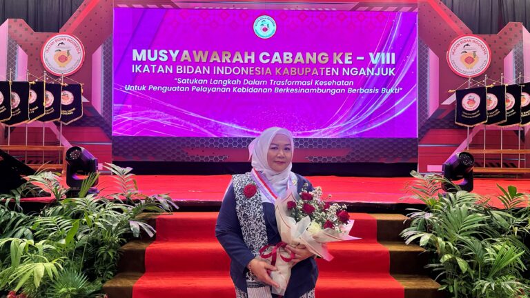 Dengan Visi Kebersamaan, Anis Hanifah Siap Majukan IBI Nganjuk Anis Hanifah, SST resmi terpilih sebagai Ketua IBI Kabupaten Nganjuk periode 2023–2028