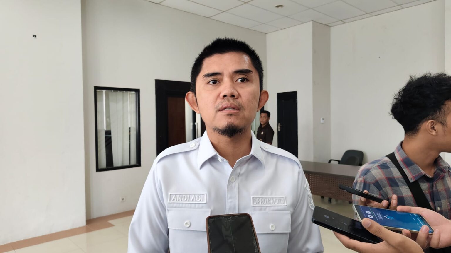 Andi Satya Adi Saputra, Wakil Ketua Komisi IV DPRD Kaltim saat diwawancarai di Gedung E DPRD Kaltim, Senin (28/4/2025)