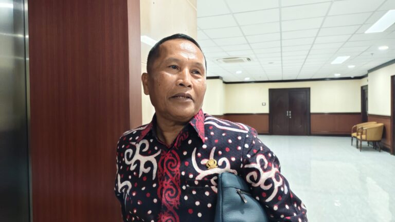 Sugiono Apresiasi Pembangunan Teras Samarinda Anggota DPRD Kalimantan Timur Sugiono saat diwawancarai di Ruang BK, lantai 3 Gedung D DPRD Kaltim, Jumat (9/5/2025).