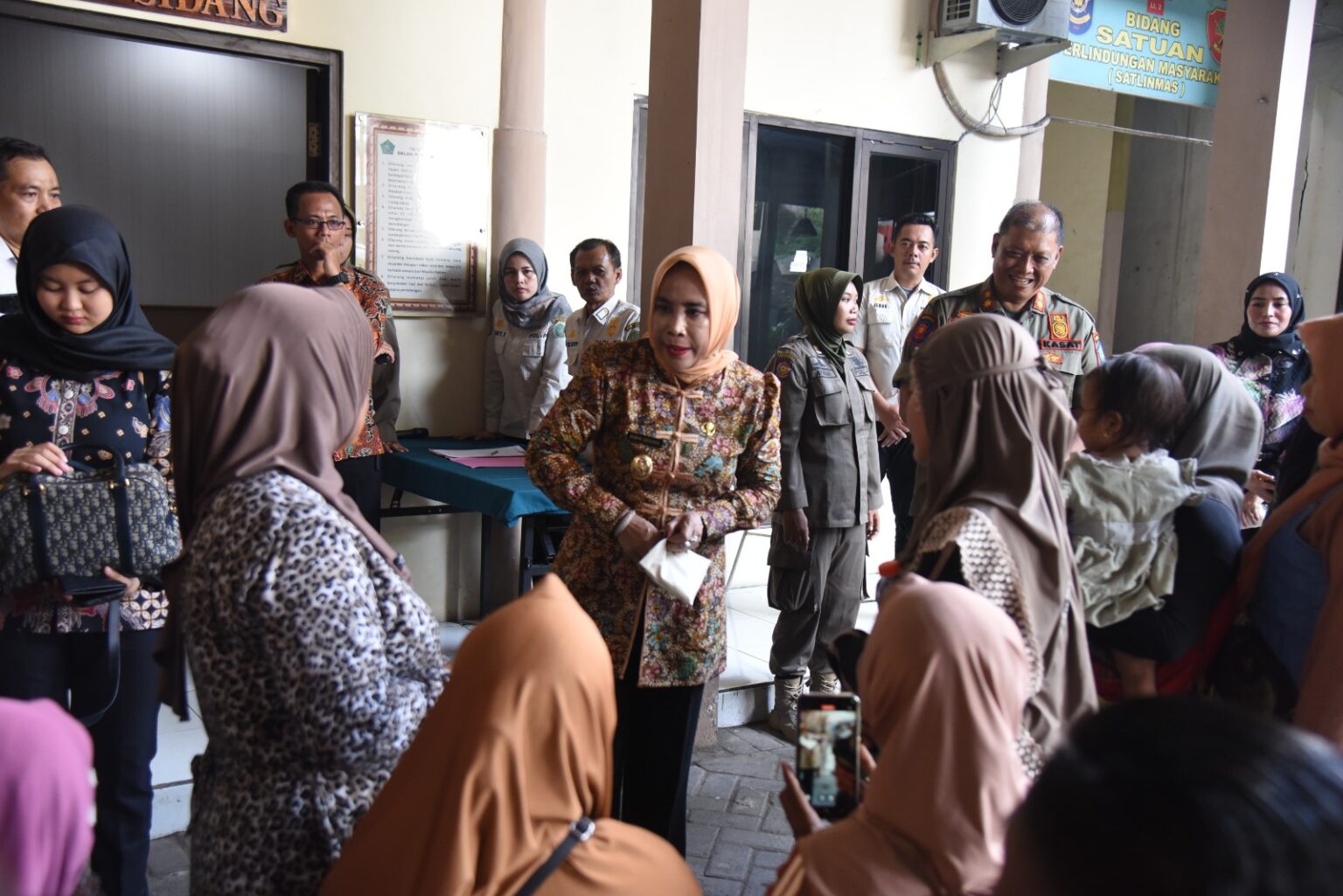 Wabup Tegas: “Jangan Jualan Sembarangan Lagi!”