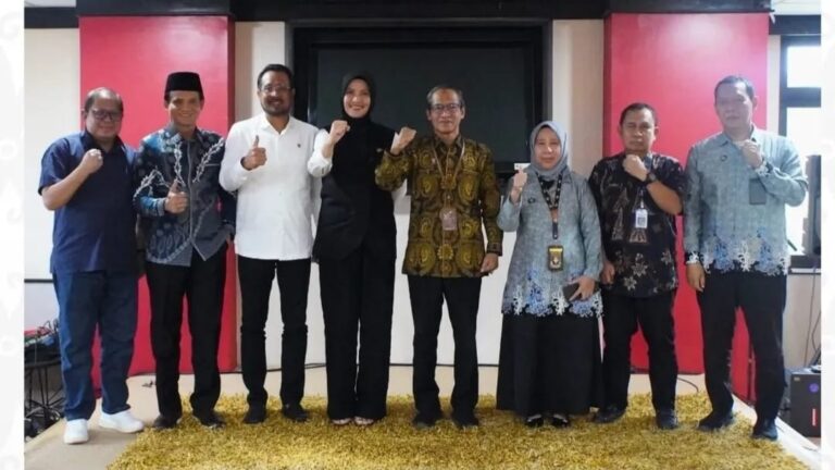 Helminizami Pamit, DPRD Kaltim Apresiasi 43 Tahun Pengabdiannya DPRD Kaltim