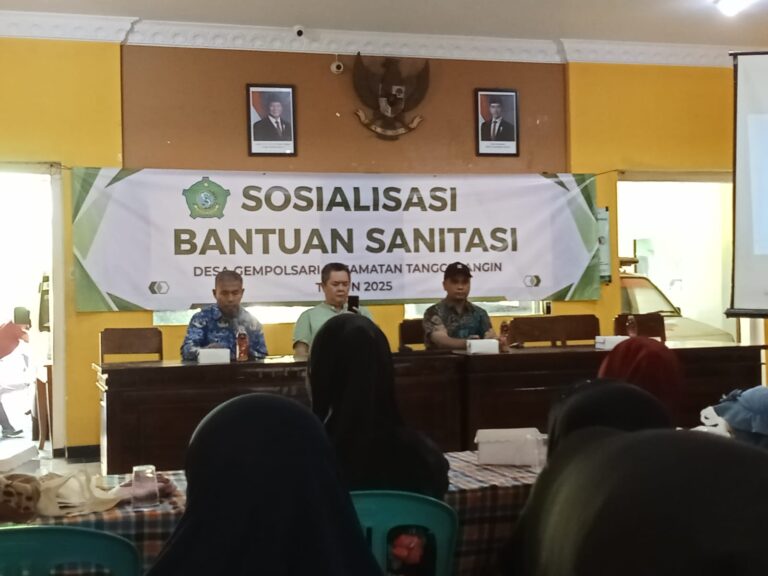Warga Gempolsari Sambut Baik Program Bantuan Jamban