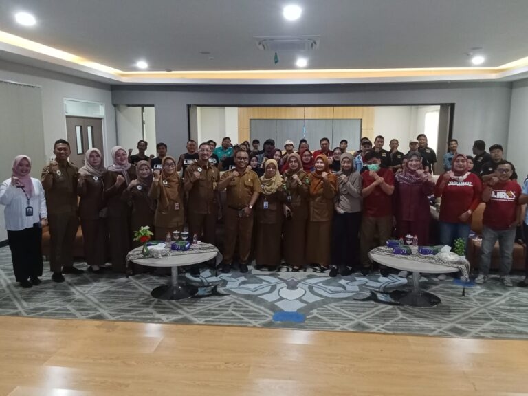 Latih BLS Masyarakat, RSUD Sidoarjo Barat Perkuat Sinergi Lewat Inovasi “Sehati di Sibar Pelatihan BLS Awam dan sosialisasi layanan RSUD Sidoarjo Barat digelar di Aula Bimasakti, Senin (7/7/2025).