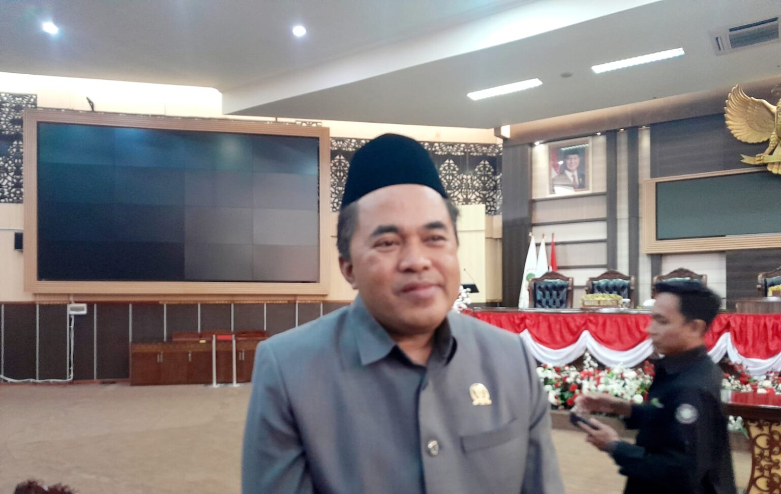 Ahmad Yani Desak Pemkab Bebaskan Tunggakan Pedagang Pasar
