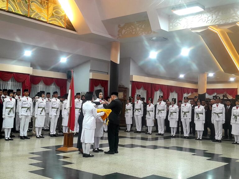 Ahmad Yani Dukung Semangat Paskibraka Kukar 2025