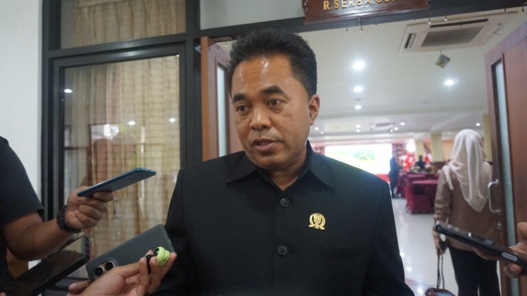 Ketua DPRD Kukar Ingatkan Ancaman HIV/AIDS di Kaltim Ketua DPRD Kutai Kartanegara, Ahmad Yani