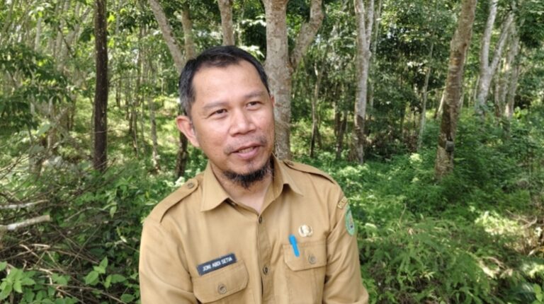 DPUPR Kutim Genjot Proyek Jalan & Drainase di Semua Kecamatan Kepala DPUPR Kutim, Joni,