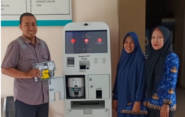 ADM Permudah Warga Bengalon Cetak Dokumen Kependudukan