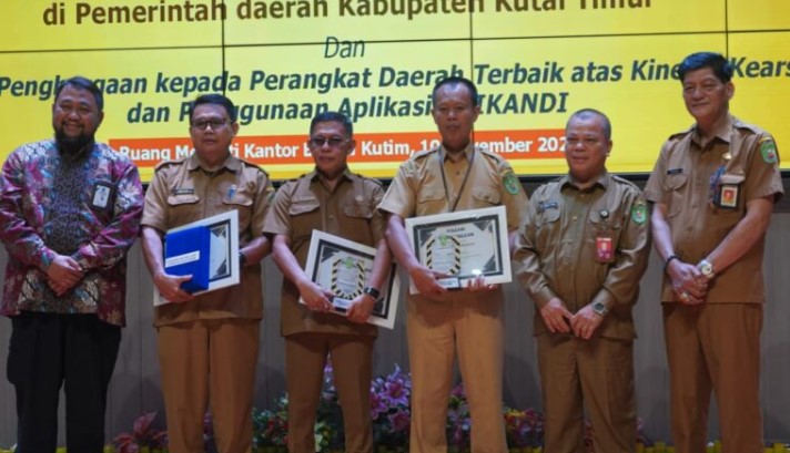 Dispusip Kutim Apresiasi Perangkat Daerah Terbaik dalam Pengelolaan Arsip