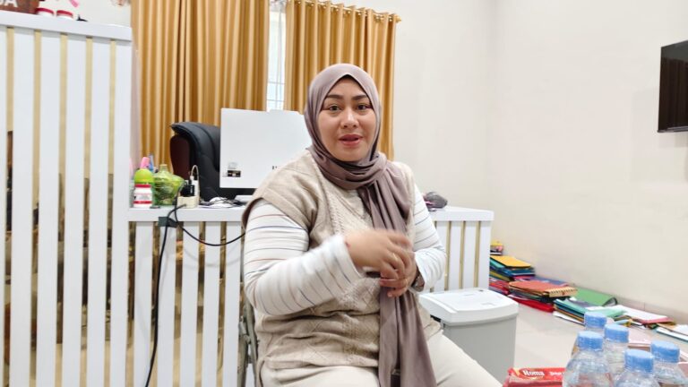 Desa Singa Gembara Jadi Contoh Layanan Publik Inklusif di Kutim Kepala Desa Singa Gembara, Hamriani Kassa