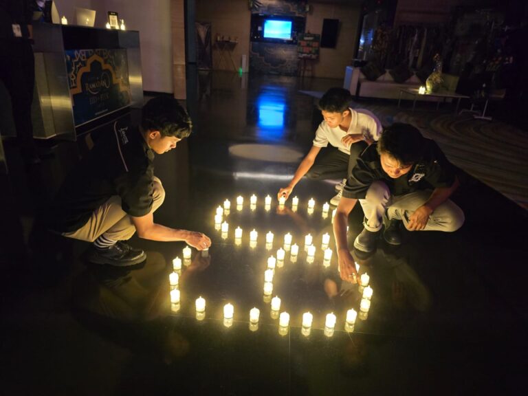 Earth Hour 2026, ARTOTEL TS Suites Surabaya Ajak Tamu Peduli Bumi ARTOTEL TS Suites Surabaya dukung Earth Hour 2026 dengan aksi hemat energi dan ajak tamu berpartisipasi (Marcom/Doni)
