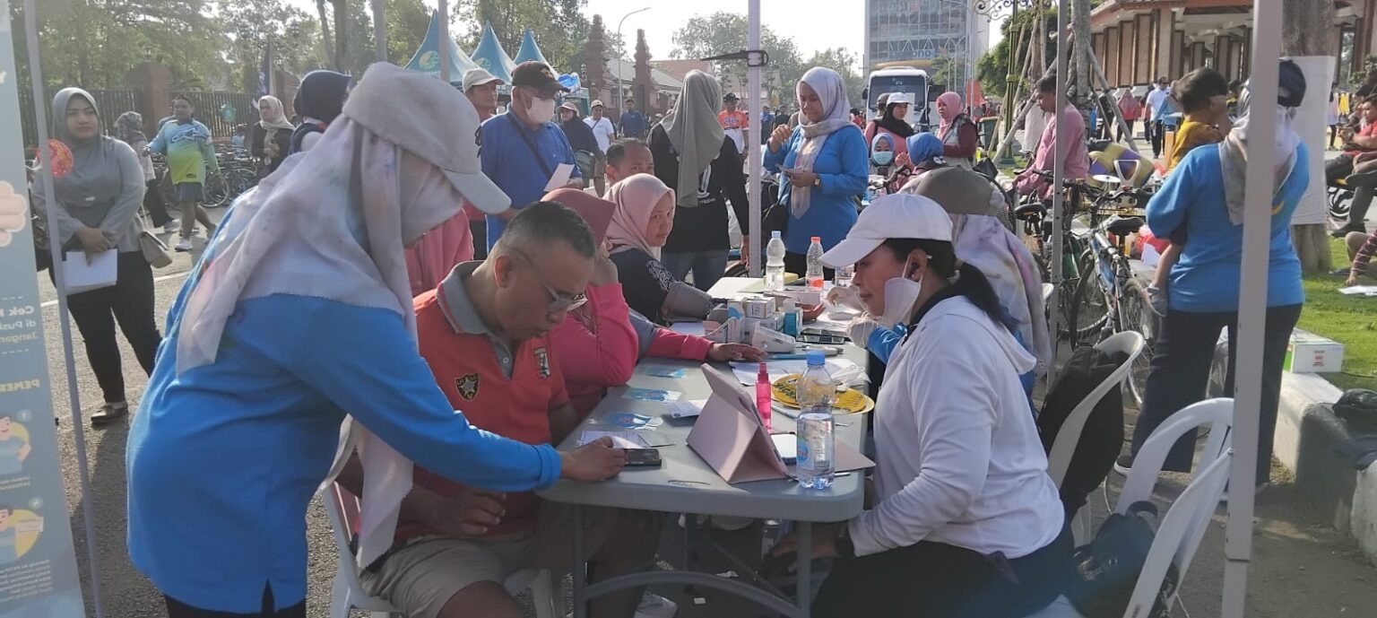 CFD Sidoarjo, Warga Nikmati CKG hingga Bayar PBB Berhadiah