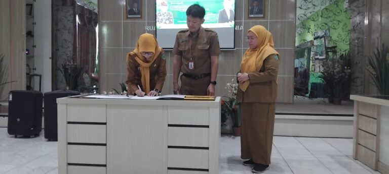 Pisah Sambut Kepala Puskesmas Sukodono, Momentum Perkuat Soliditas dan Tingkatkan Layanan Pisah sambut Kepla Puskesmas Sukodono Senin (6/7/26)sore,(foto: Dian).