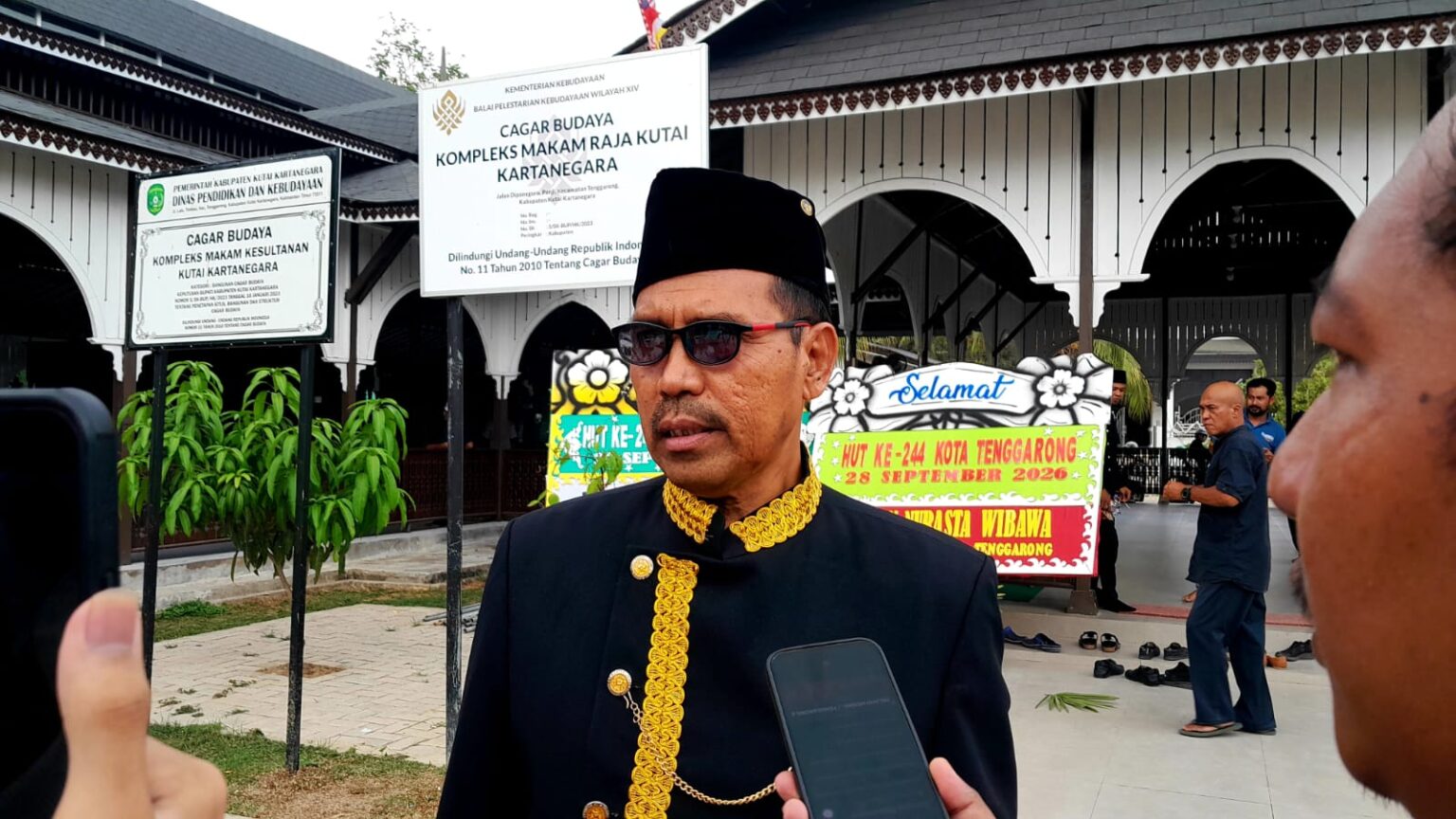 Disbun Kukar Benahi Kemitraan Sawit, Harga TBS Menguat Kepala Dinas Perkebunan Kabupaten Kutai Kartanegara (Kukar), H. Muhammad Taufik, memberikan keterangan kepada awak media terkait pembenahan kemitraan perkebunan sawit dan perkembangan harga tandan buah segar (TBS) di Kukar, Senin (28/9/2026).