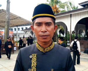 Junadi Dorong Pembangunan Jembatan Rp65 Miliar Tangani Longsor Jembayan Wakil Ketua DPRD Kutai Kartanegara (Kukar), Junadi, saat memberikan keterangan terkait capaian Desa Sumber Sari yang masuk jajaran terbaik nasional Program Desa Cinta Statistik (Desa Cantik) 2026.(dok.Javasia)