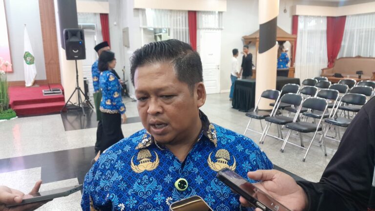 Kepala Dispora Kukar, Aji Ali Husni